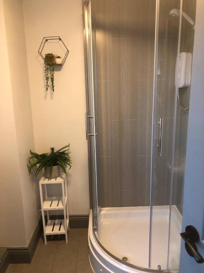 Rowan Place 5 Bedroom Off Street Parking Accommodation Дарем Екстер'єр фото